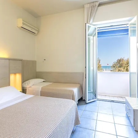 Astoria 3* 페자로