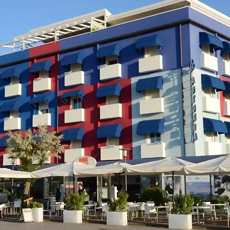 Astoria 3* Πέζαρο