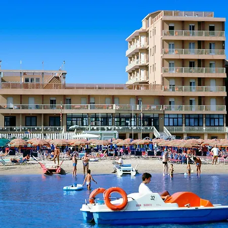 Ξενοδοχείο Astoria