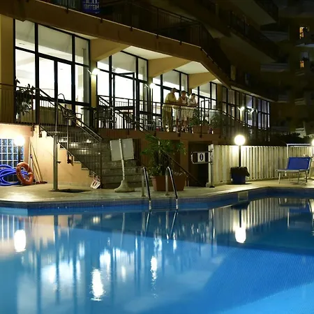 فندق Astoria بيزارو